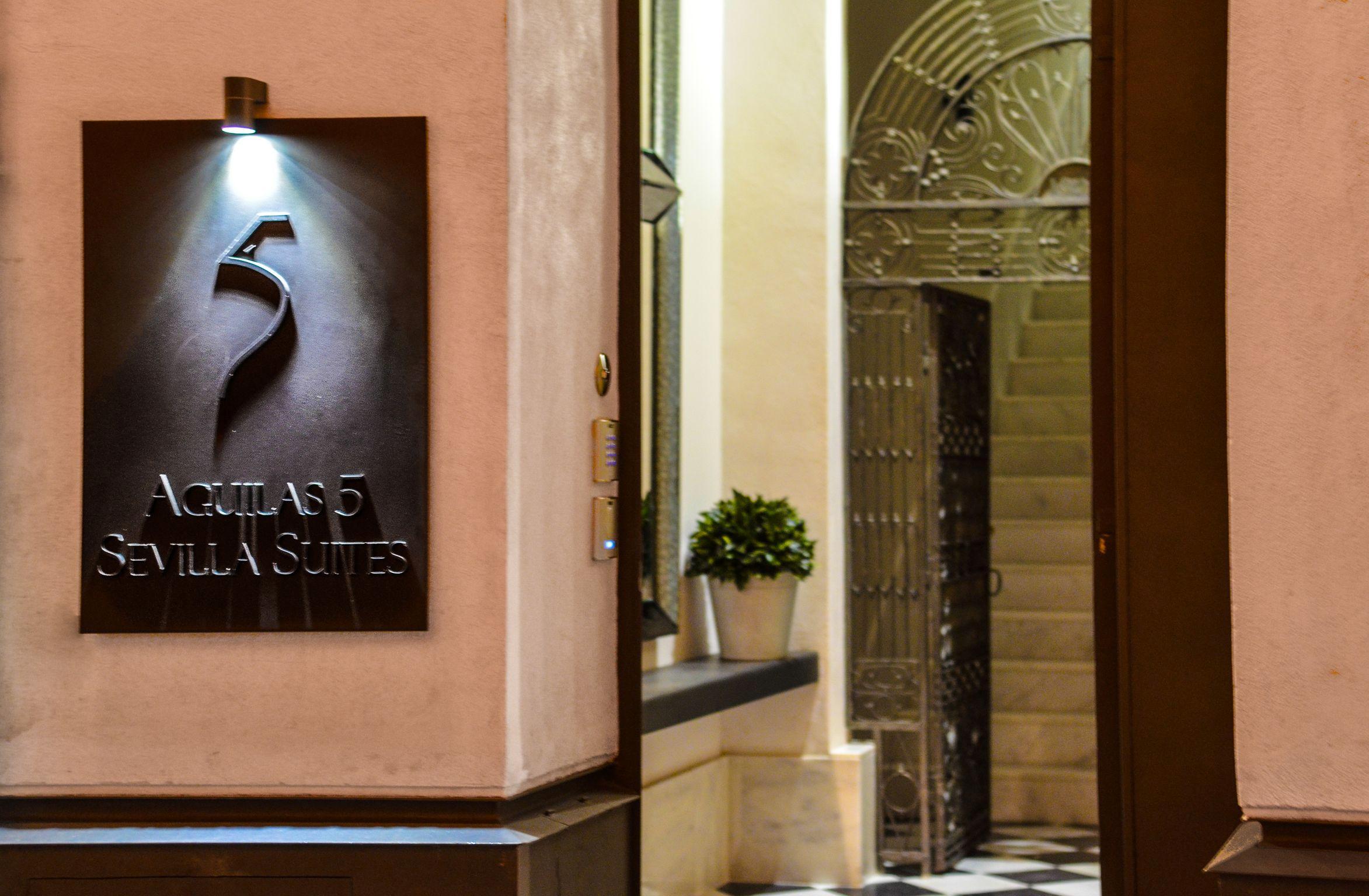 Aguilas5 Sevillasuites Eksteriør bilde